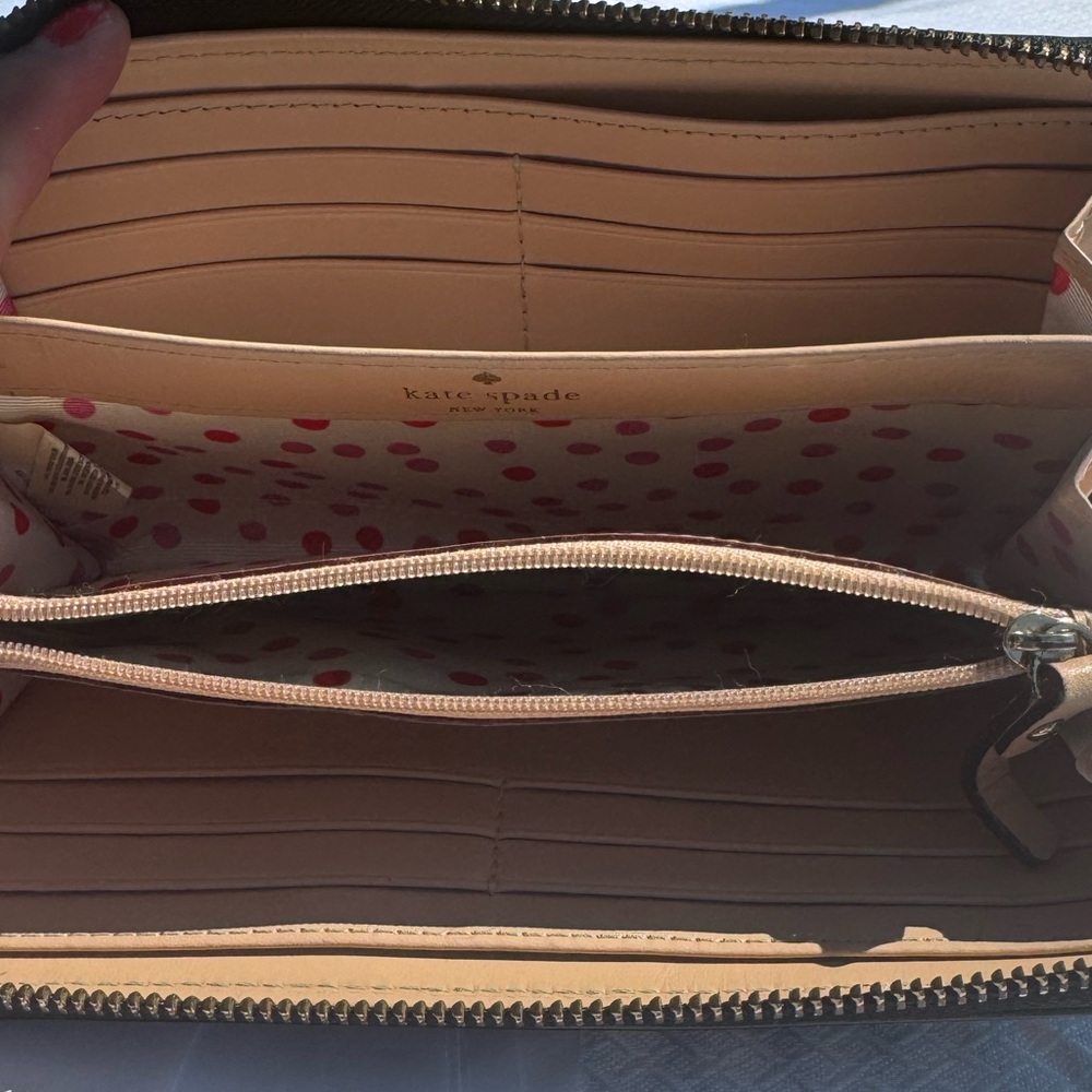 Kate Spade Wellesley Neda Zip Around Continental Wallet - Picture 4 of 5